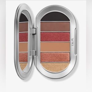 R.E.M. Beauty Midnight Shadows Eye Shadow Palette     Color: principessa NWT 8g